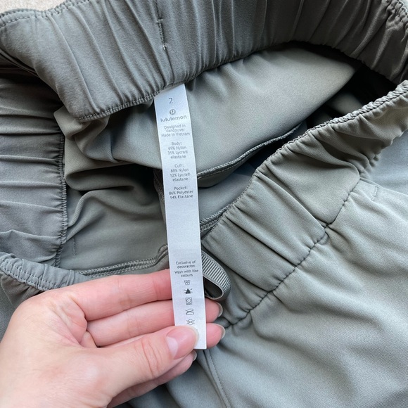 LULU JOGGERS, size 2 ❗️FIRM PRICE❗️ - Picture 6 of 8